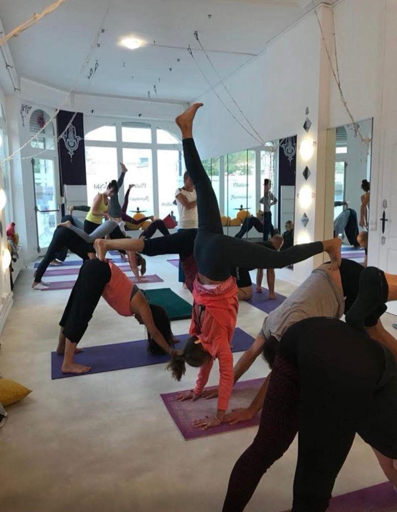 posture equilibre yoga Sophie Robinet Metz